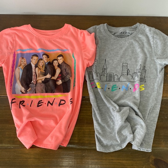 SET OF 2 FRIENDS TSHIRTS, GIRLS SIZE 10/12 - Picture 1 of 9